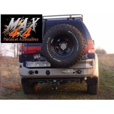 PARE CHOC ARRIERE AVEC PORTE ROUE DE SECOUR DROIT PAJERO SPORT 1996 A 2000