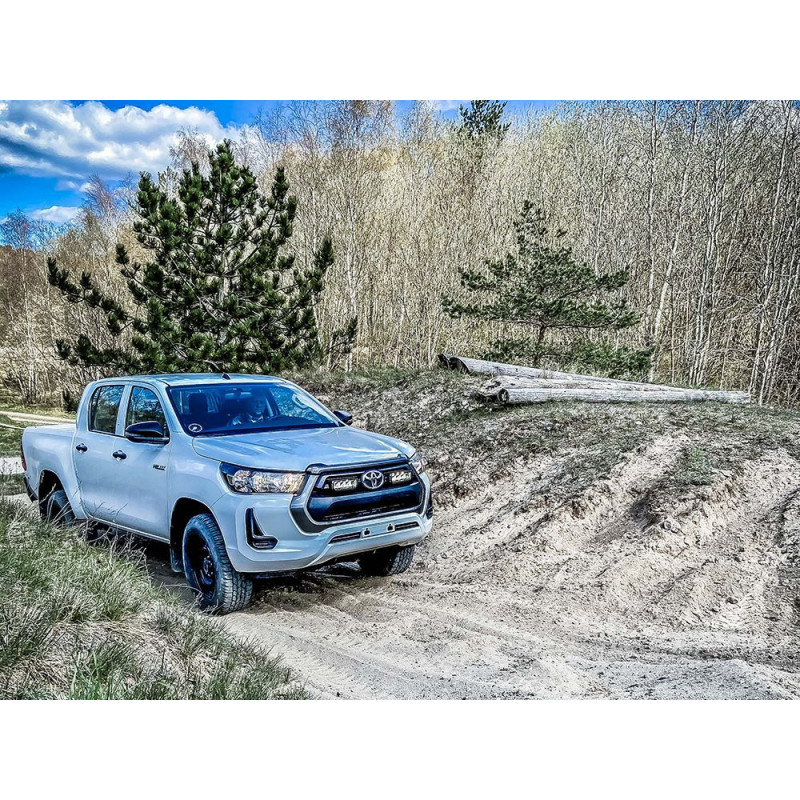 KIT INTEGRATION CALANDRE LONGUE PORTEE TRIPLE-R4 Gen2 ELITE POUR TOYOTA HILUX REVO (2021+) 