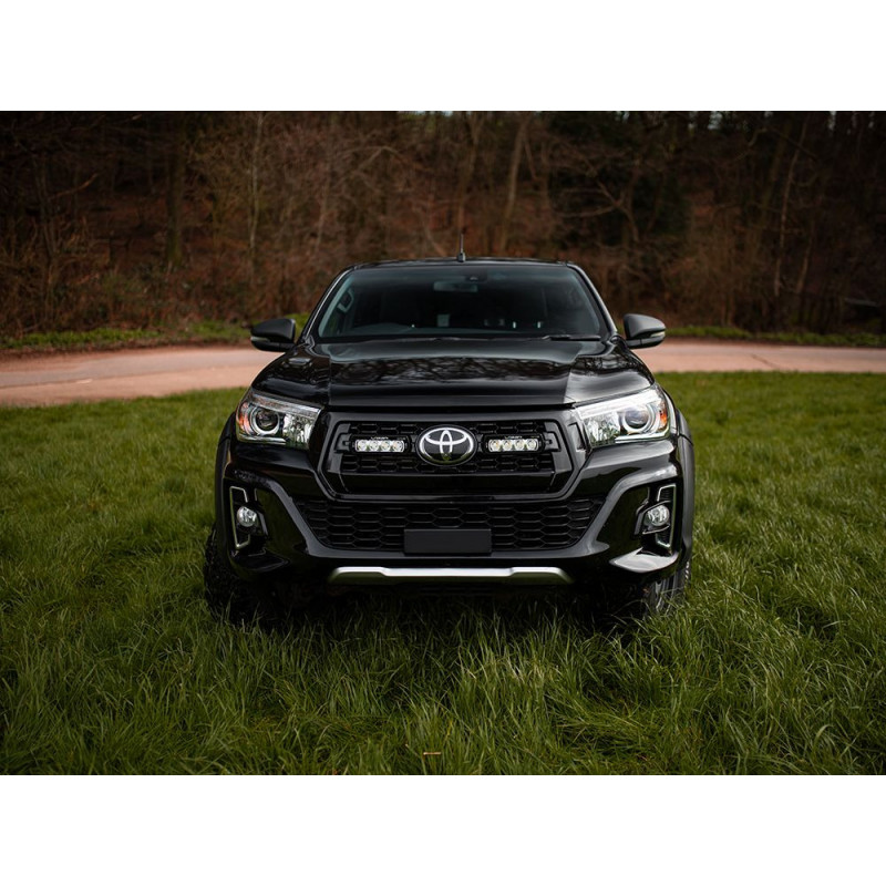 KIT INTEGRATION CALANDRE LONGUE PORTEE ST4 EVOLUTION  POUR TOYOTA HILUX REVO INVINCIBLE X (2018-20 