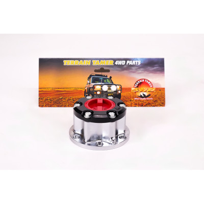 FREE WHEELING HUB 1 PIECE GENUINE ASIN HAS A RED TURN KNOB