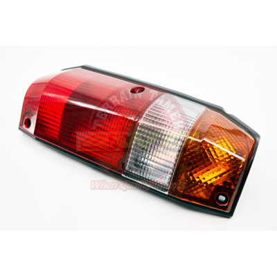 LENS & BODY ASSY REAR R/H TROOP CARRIER